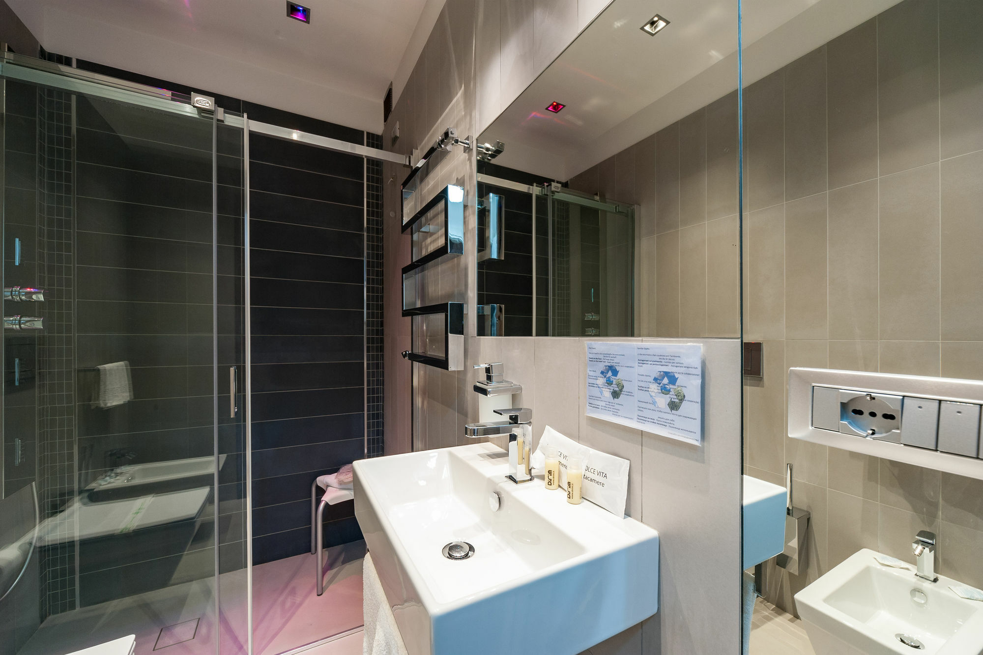Il Rosso E Il Blu Hotel Rome Exterior photo